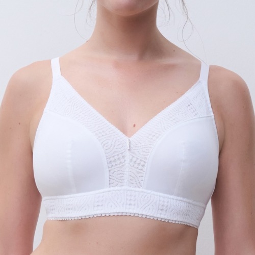Chantelle Easy Support white wireless bra