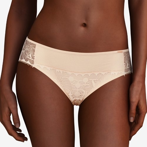 Chantelle Day to Night white brief
