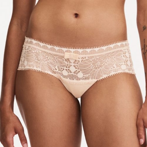 Chantelle  white short