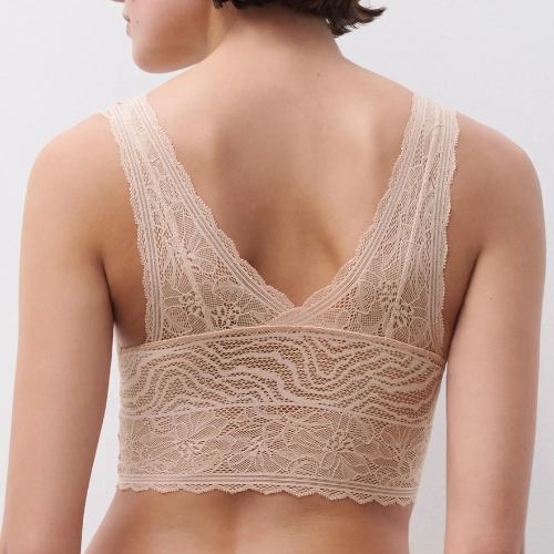 Chantelle Floral Touch beige wireless bra