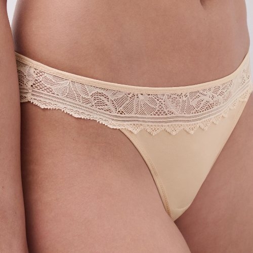 Chantelle Floral Touch beige brief