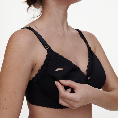 Chantelle Specialty black nursing bra