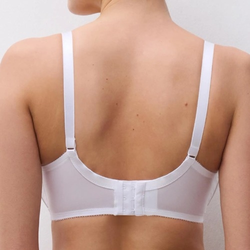 Chantelle Specialty white nursing bra
