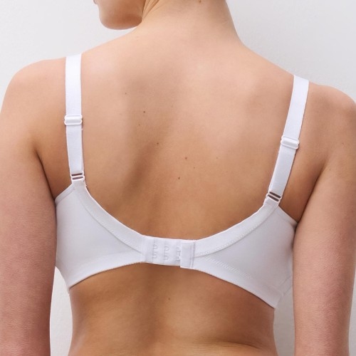 Chantelle Specialty white prosthesis bra