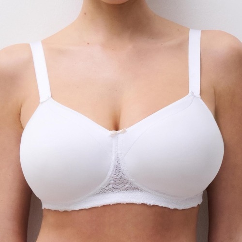 Chantelle Specialty white prosthesis bra