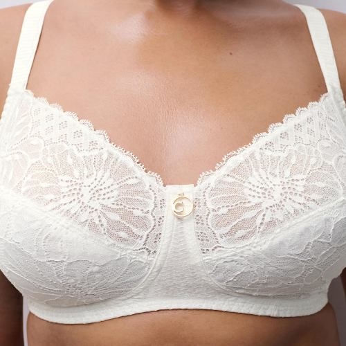 Chantelle Sublime white wireless bra