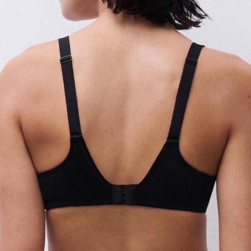 Chantelle Intrique black padded bra