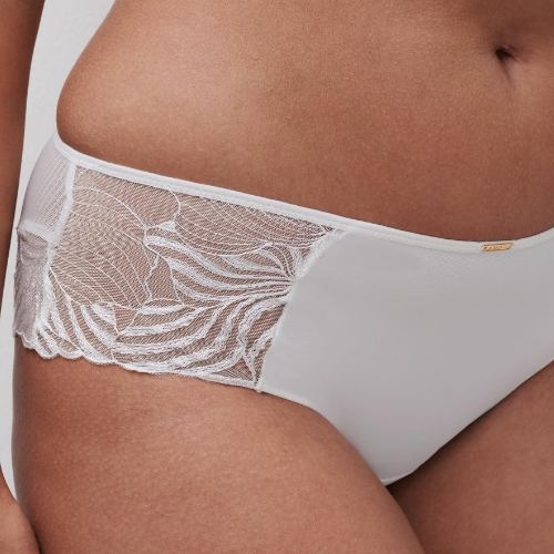Chantelle Legend white short