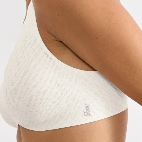 Sloggi Zero Feel Bliss white wireless bra