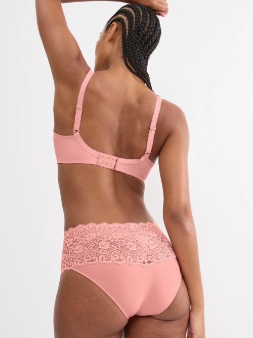Triumph Amourette pink padded bra
