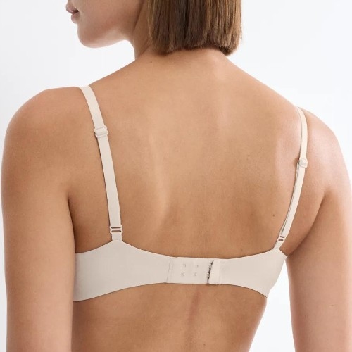 Triumph Body Make-Up Illusion beige padded bra