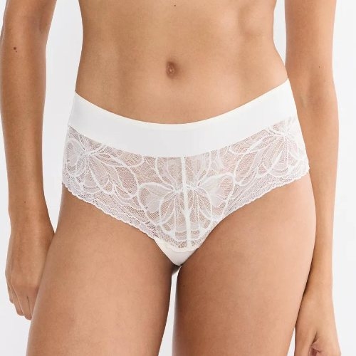 Triumph Body Make-Up Illusion Lace off white short