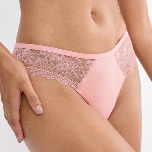 Triumph Comfort Allure pink thong