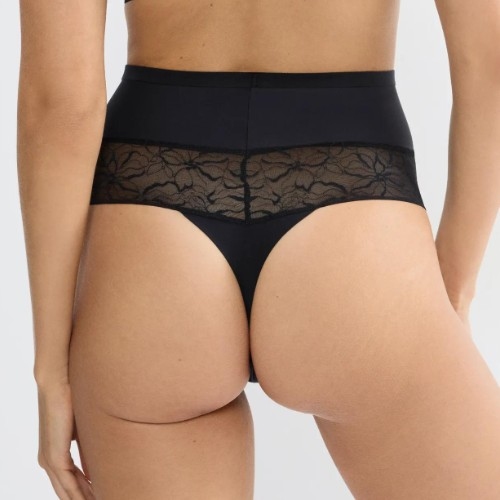 Triumph Comfort Contour black thong