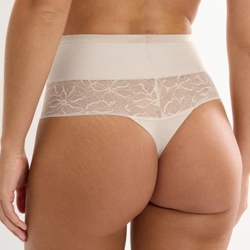 Triumph Comfort Contour skin thong