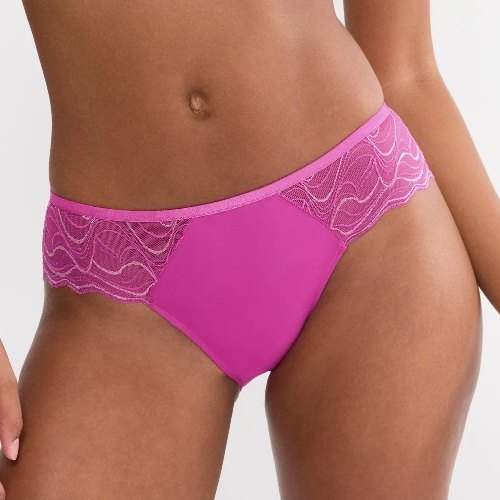Triumph Palina Waves of Glow plum short