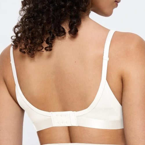 Triumph Shape Smart Ellipse off white padded bra