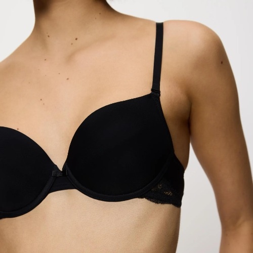 Triumph Lovely Micro black padded bra