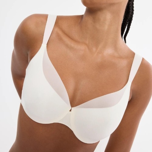 Triumph BMU Illusion Curve off white padded bra