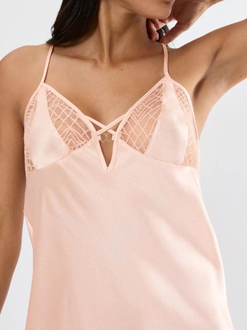 Triumph Body Make-Up T pink slipdress