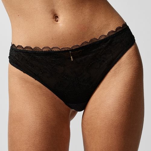 Chantelle Waltz black brief