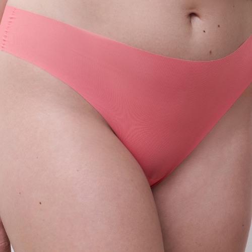 Chantelle Pulpies coral thong