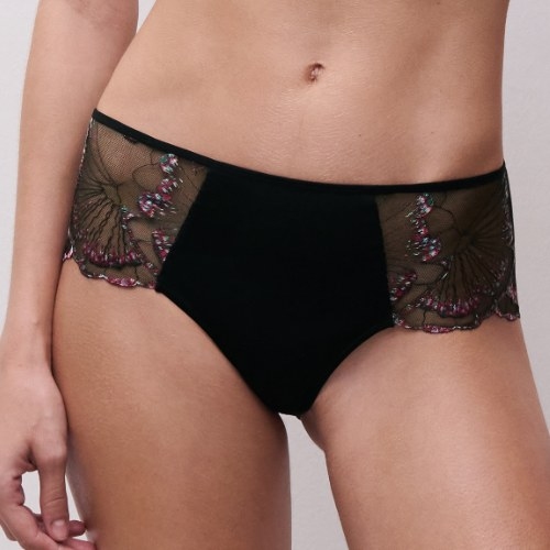 Chantelle Lily black short