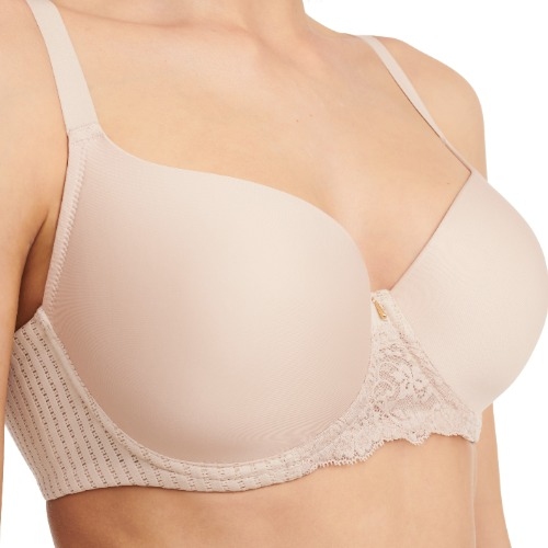 Chantelle  beige padded bra