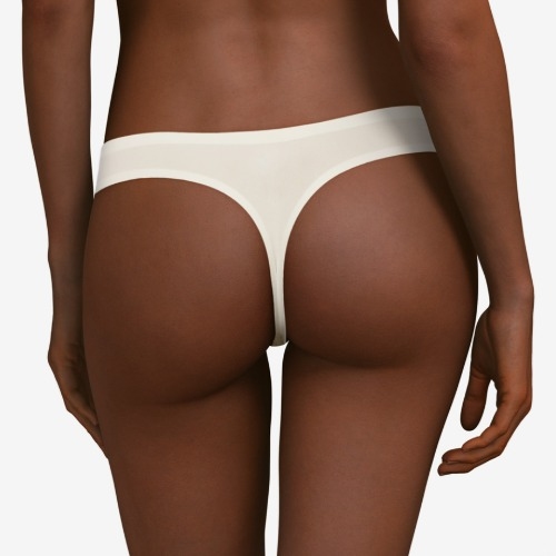 Chantelle SoftStretch ivory thong