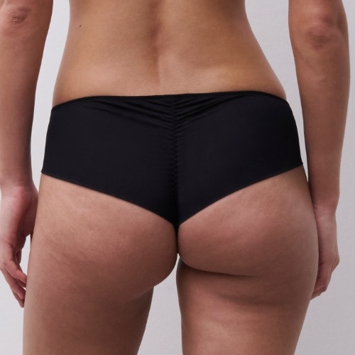 Chantelle X Scarlet black short