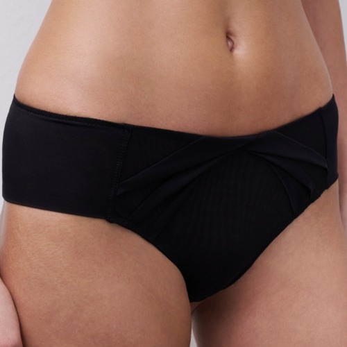 Chantelle X Scarlet black short