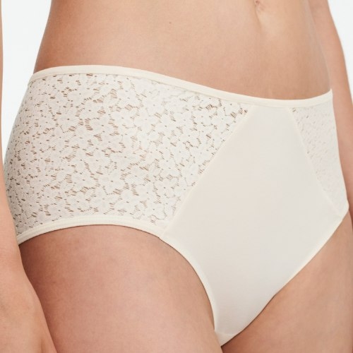 Chantelle EasyFeel Norah off white short