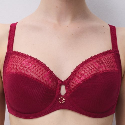 Chantelle Intrique raspberry non-padded bra