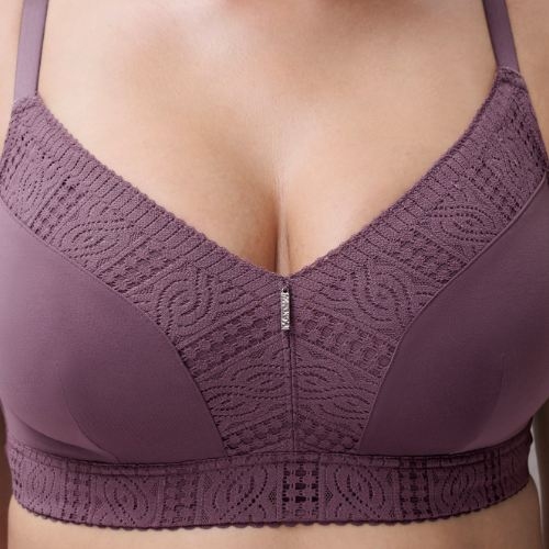 Chantelle EasyFeel Easy Support purple wireless bra