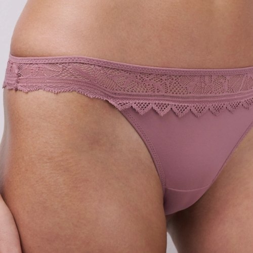 Chantelle EasyFeel Floral Touch pink thong