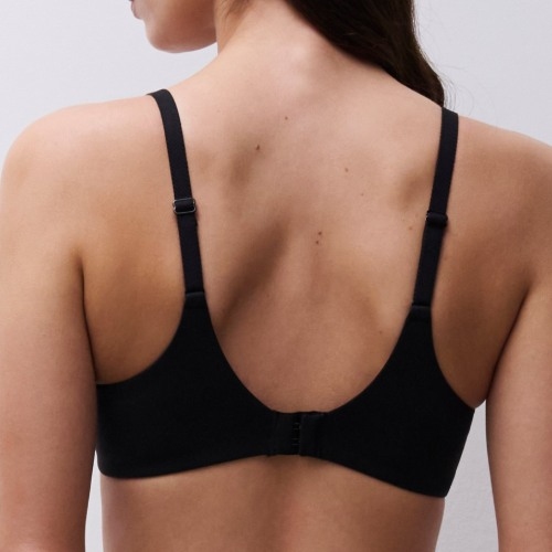 Chantelle EasyFeel Osmose black padded bra