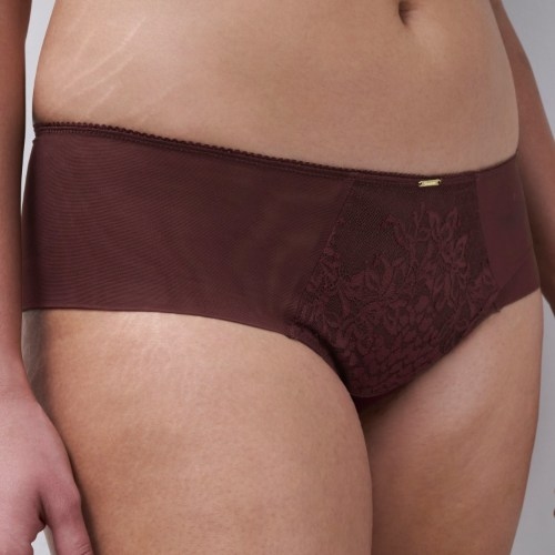 Chantelle Maris port short