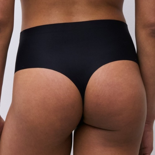Chantelle Defi black thong