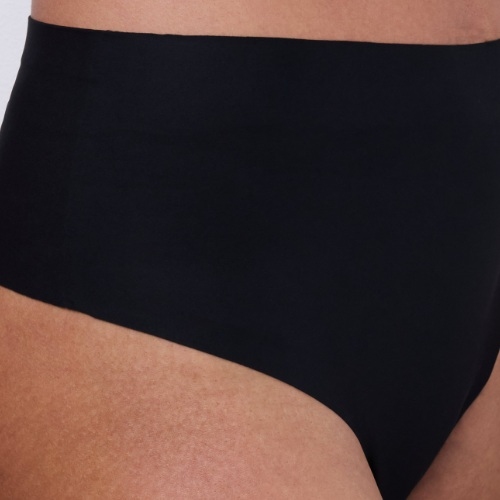 Chantelle Defi black thong