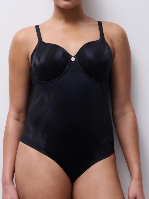 Chantelle Glaze black body