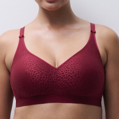 Chantelle Magnifique raspberry wireless bra