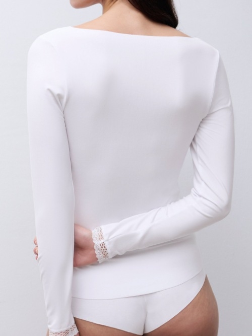 Chantelle Cozy Chic white shirt