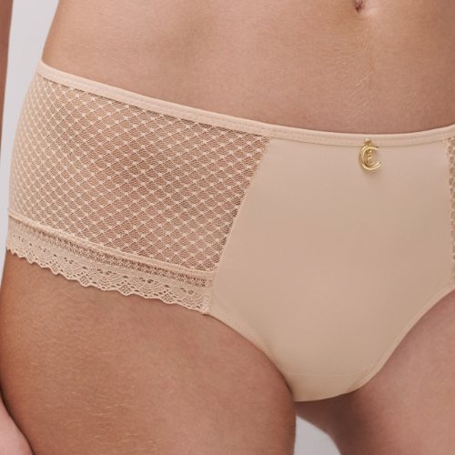 Chantelle Romance beige short