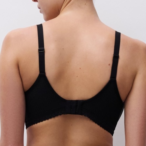 Chantelle Romance black wireless bra