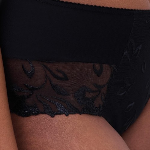 Chantelle Majestic black brief