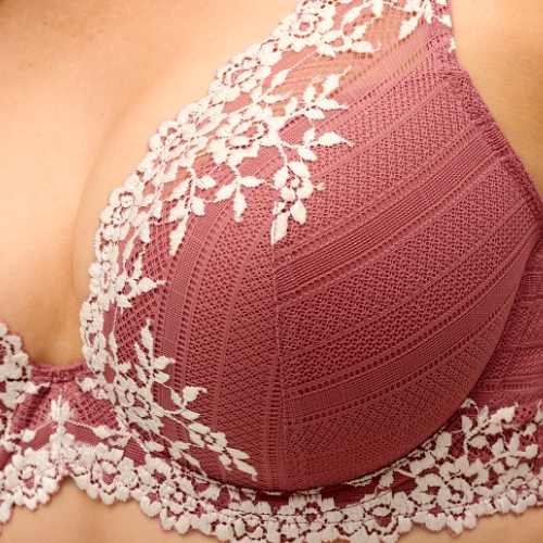 Wacoal Lingerie Embrace Lace deco rose/snow white padded bra