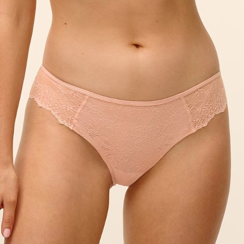 Wacoal Lingerie Essence pink brief