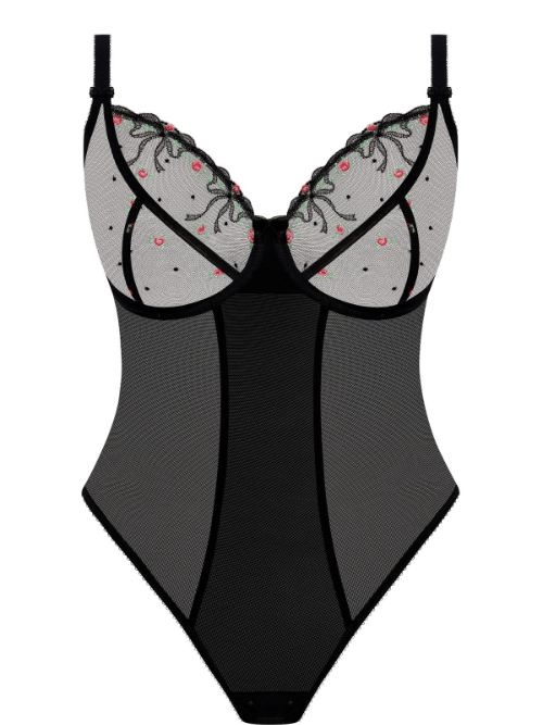 Freya Tilly noir body