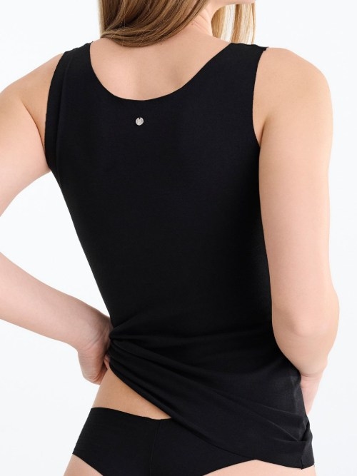 Lisca Everyday black top