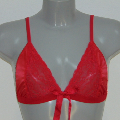 Sapph sample Lorraine red wireless bra